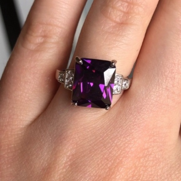 Jewelry - NWT Beautiful 925 Silver Amethyst Ring